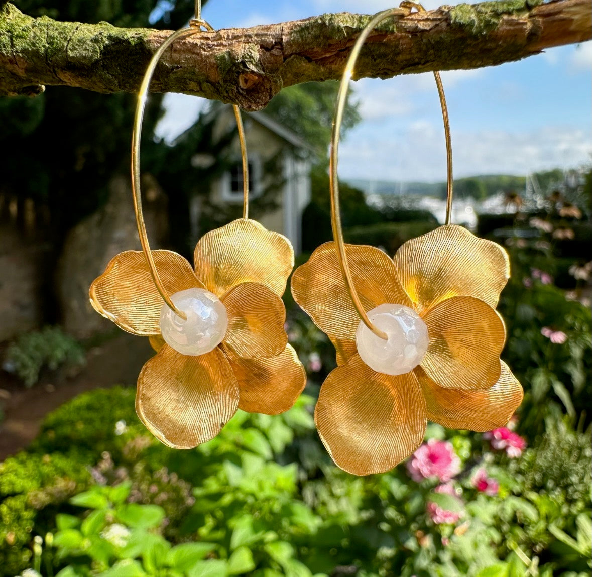 Golden Petals No. 09 Hoops