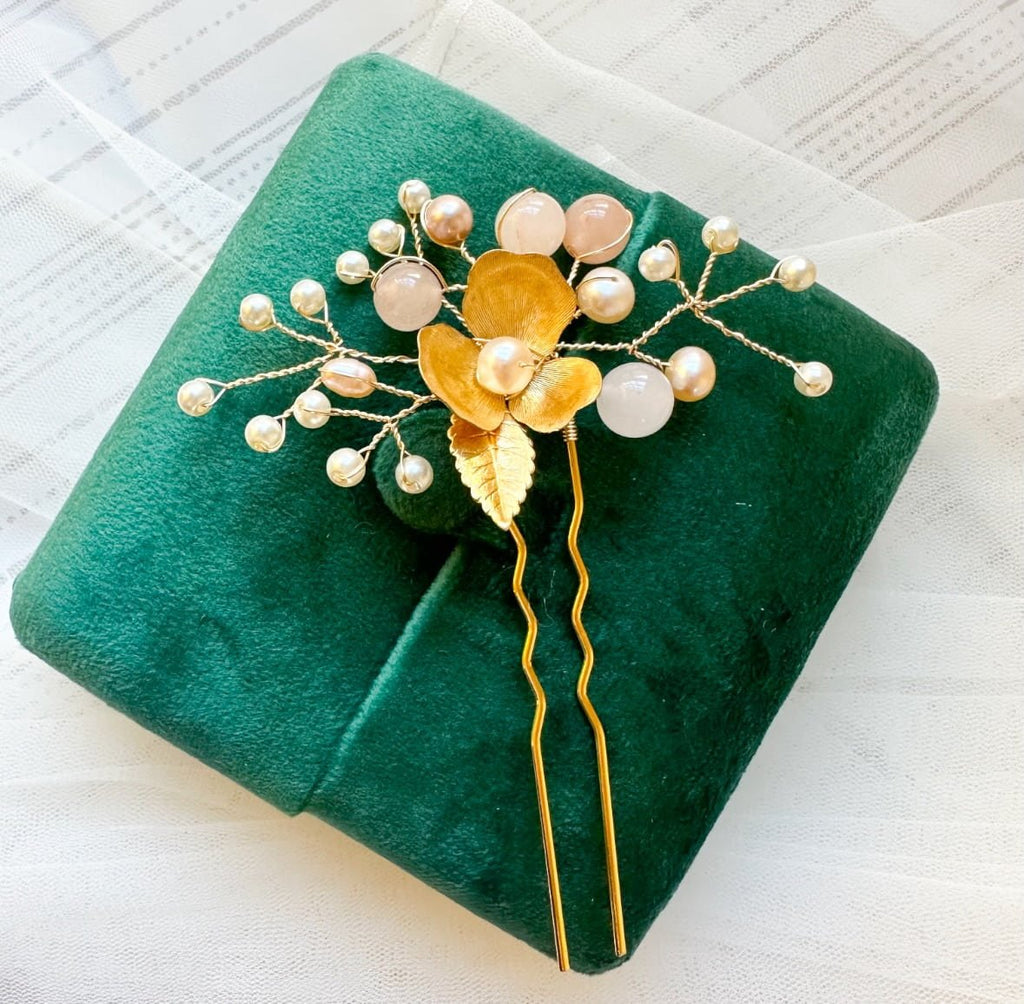 Pearl Bride Hairpin Green Velvet Box
